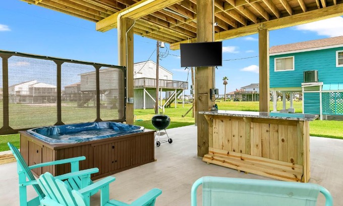 San Luis House | The Sunset House in Treasure Island