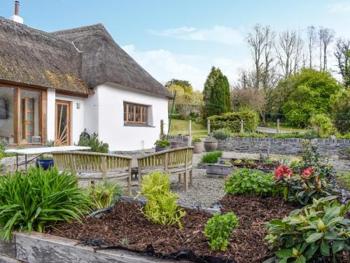 Sprytown House | The Thatched Cottage - Uk49600