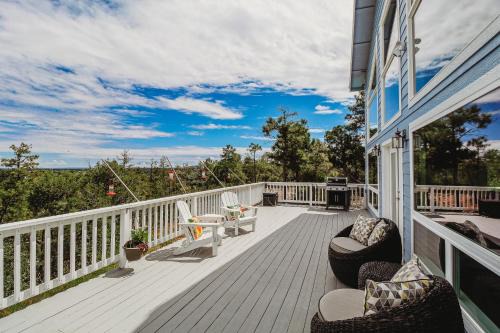 Show Low House | The Utopia Retreat - Main House
