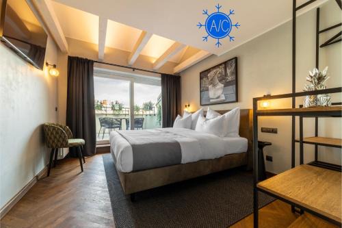 Karlin Hotel | The Viaduct - Suites & More