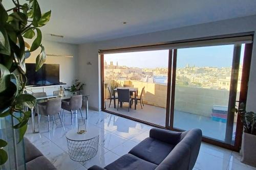 Cospicua Apartment | The View penthouse