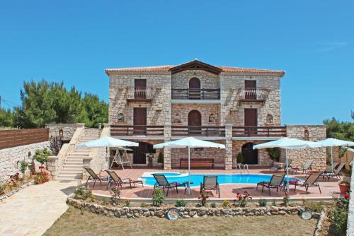 Koiliomenos Villa | The Vivian - Luxury Stone Villa