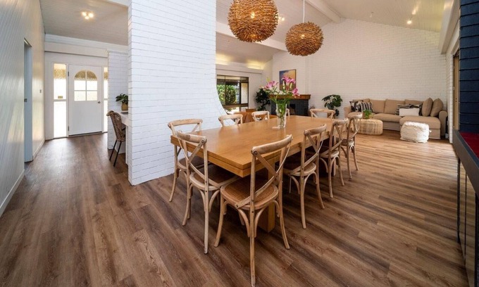 Golden Beach House | The Wave House