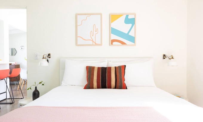 Tahquitz River Estates Hotel | The Wesley Suite 7 by AvantStay | Modern 1 BR w/Large Patio & Grill