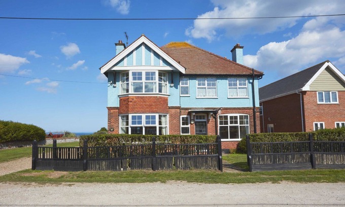 Mundesley Cottage | The Whim - sleeps 14 guests in 7 bedrooms