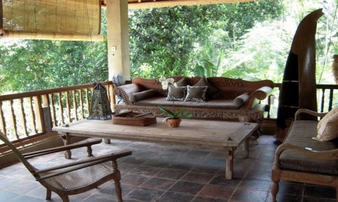 Melayang Villa | The White Heron