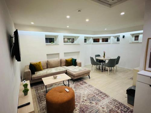 Old Town Apartment | The white shell Apartment - Old Town apartment - Walk everywhere