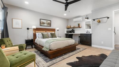 Three Rivers House | The Whitney- Sequoia Motel RM7