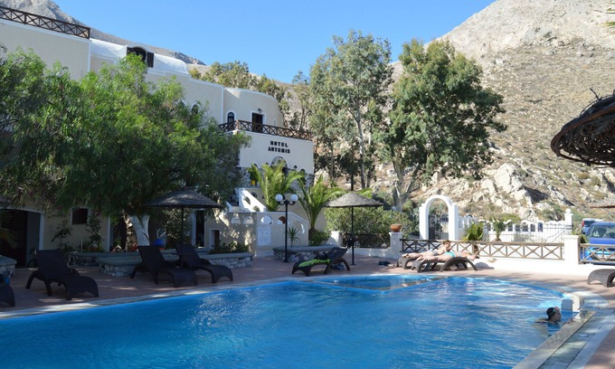 Perissa Hotel | TheArtemis - Perissa Hotel