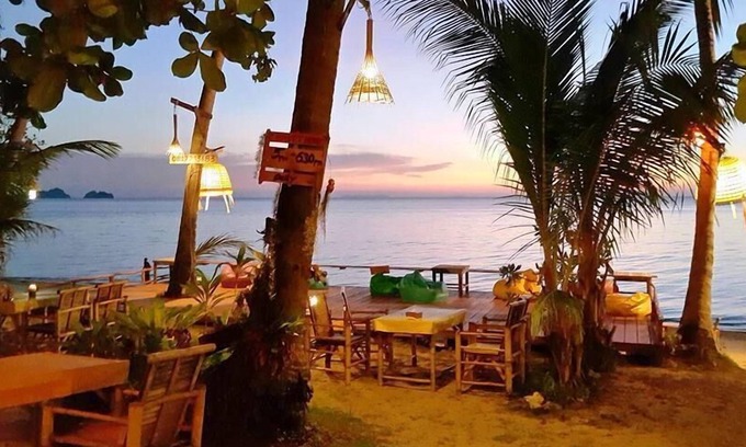 Lipa Noi Resort | Think & Retro Cafe Lipa Noi Samui