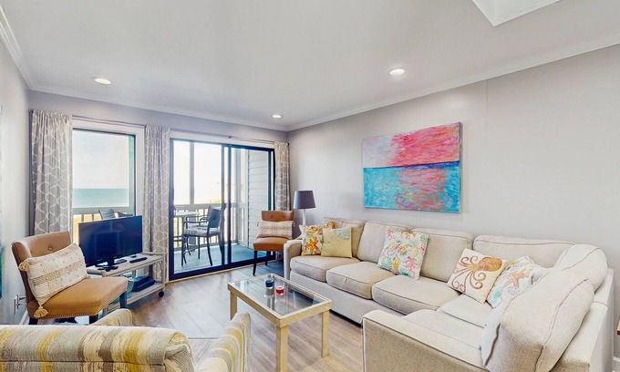 Atlantic Beach Condo | Third Floor, Oceanfront Condo with Excellent View, Shared Outdoor Pool & Grills