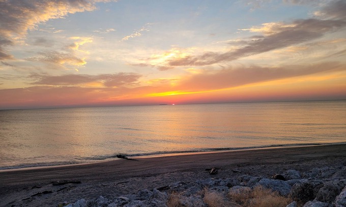 Curtice Cottage | This Account will not close it is no longer listed on VRbo