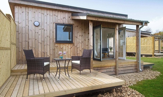 Castle Douglas Ski Chalet | This Studio Lodge is perfect for couples.