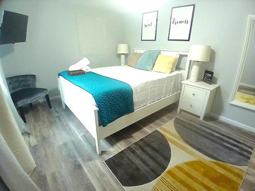 Northeast Bed & Breakfast | Tidy Private Room in Washington DC