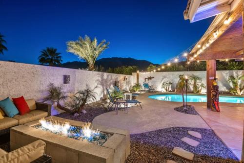 Desert Park Estates House | TIKI DUNES - Number 1 Palm Springs Magical Escape