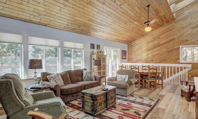 Warrior's Mark West House | Timber Hill - Large home In Prestigious Warrior`s Mark West, Private Hot Tub, Sa