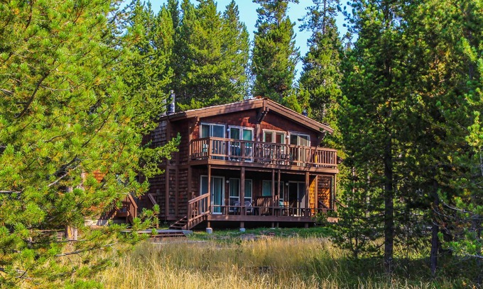 Island Park Apartment | Timbers at Island Park Village Resort