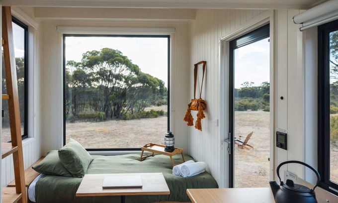 Woodvale Cabin | Tiny Eli Summary: Dri