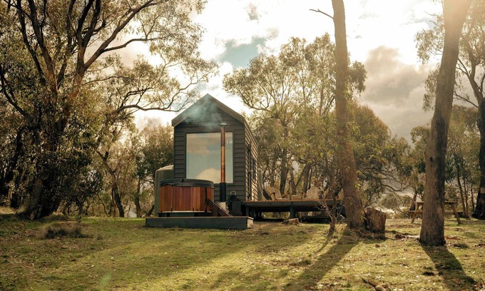 Metcalfe Cabin | Tiny Harper Summary:
