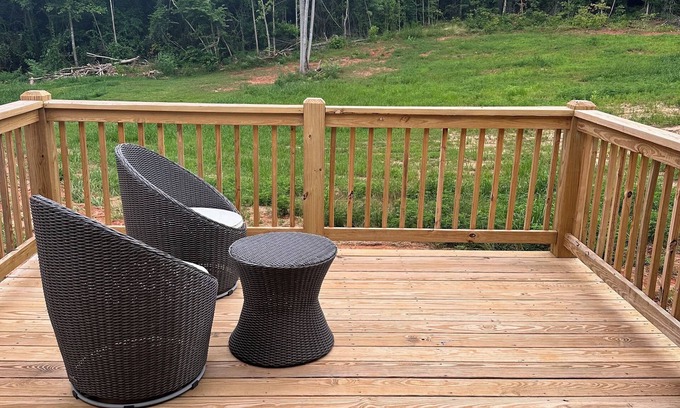 Oconee County House | Tiny home located in Walhalla - foothills of Blue Ridge Mountains.