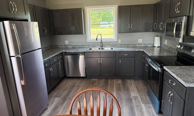 Ellenburg Depot Bed & Breakfast | TKW Farms Four Season Duplex Unit B Pet Friendly