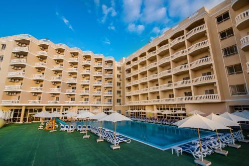 Mobarak City Hotel | Tolip Family Club Borg El Arab