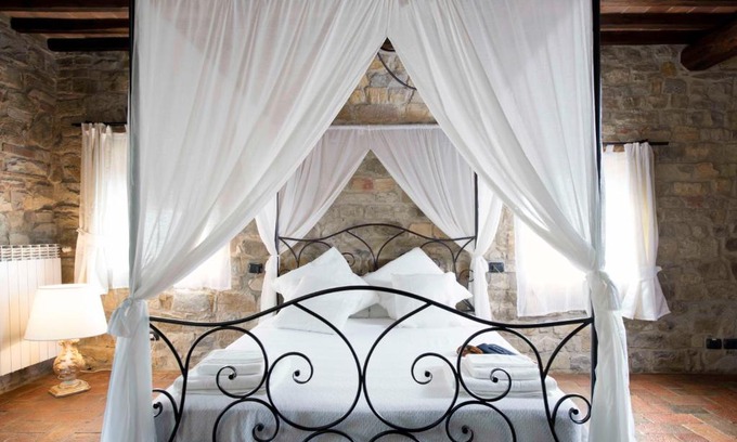 Badia a Passignano Bed & Breakfast | Torre di Badia