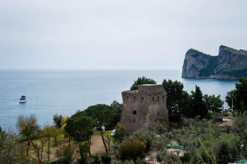 Marina del Cantone Apartment | Torre Turbolo Apartments