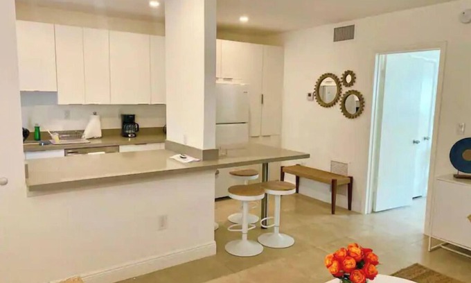 Key Biscayne Condo | Totally Updated unit 5 min from the beachđ Youâll love it !