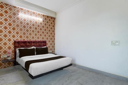 Ghaziabad Hotel | Townhouse Johri Enclave Metro Station Formerly Second Home