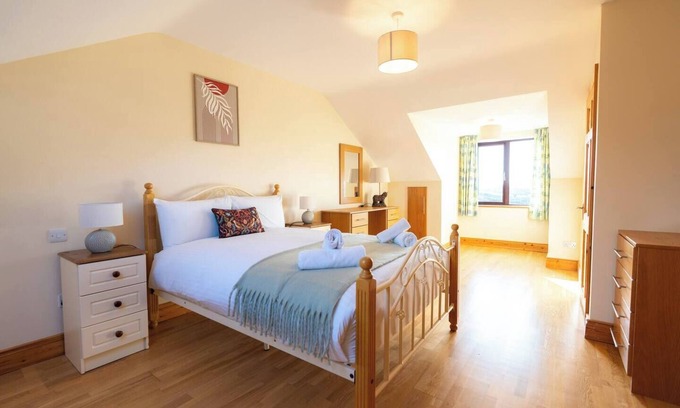 Dingle House | Tranquil Dingle Hideaway