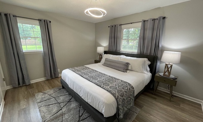 Murfreesboro House | Tranquil Retreat*Family Friendly*Pet Friendly*2 Miles from MTSU
