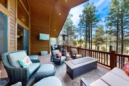 Torreon House | Tranquil Torreon Pines and Fairway Hideaway