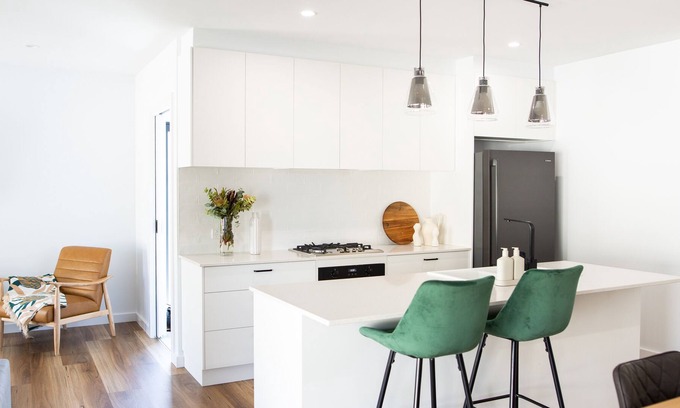 Yarrawonga House | Traveller's Home Base