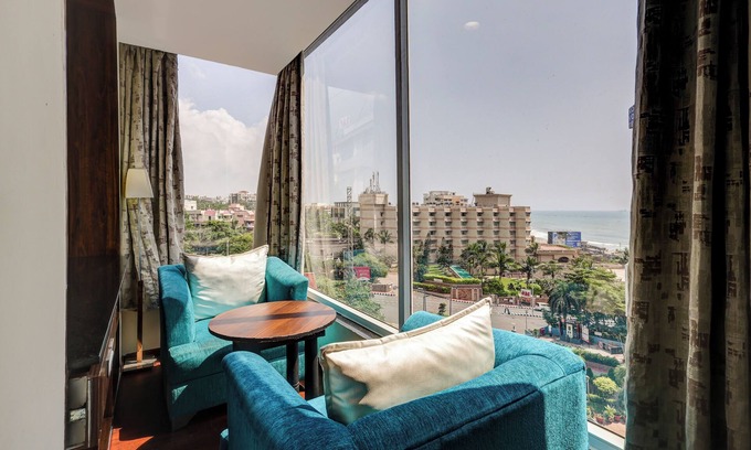 Visakhapatnam Hotel | Treebo Blak & Wite Rk Beach