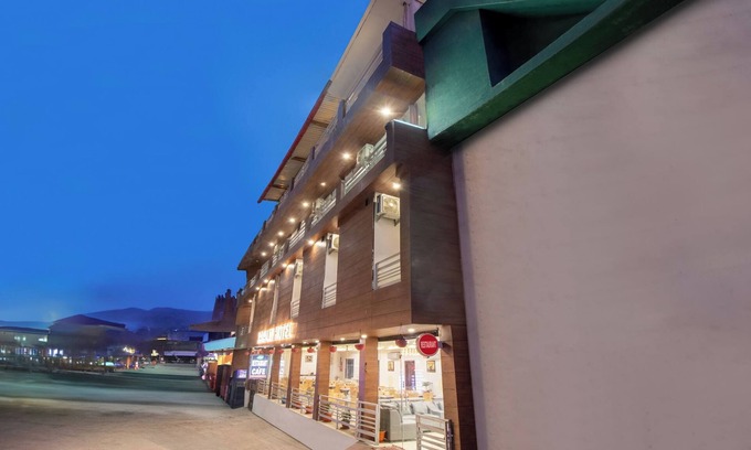 Shillong Hotel | Treebo Lush Green