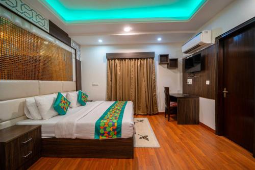 Dwarka Hotel | Treebo Marigold