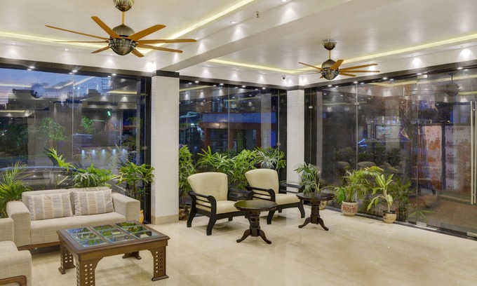 Kolkata Hotel | Treebo Premium The Crystal, Chinar Park
