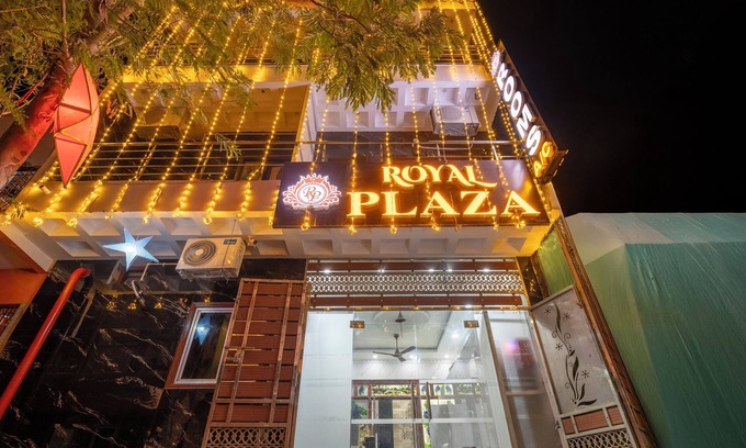 Kalapettai Hotel | Treebo Royal Plaza,700 Mts From Promenade Beach