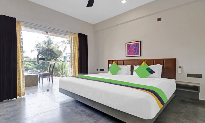 Nedumbassery Hotel | Treebo Trend Grand Vistara Airport Suites