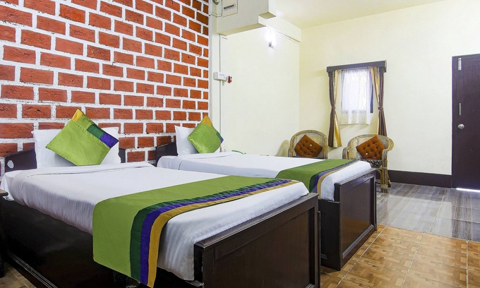 Shillong Hotel | Treebo Trend JKR Residency