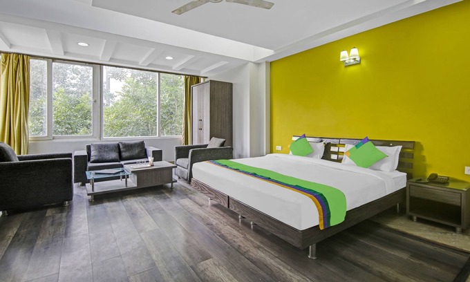Sushant Lok House | Treebo Trend Maravilla