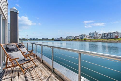 Olpenitz House | Treibholz: Meerblick, Dachterrasse, Bootsanleger, Badeleiter, Sauna