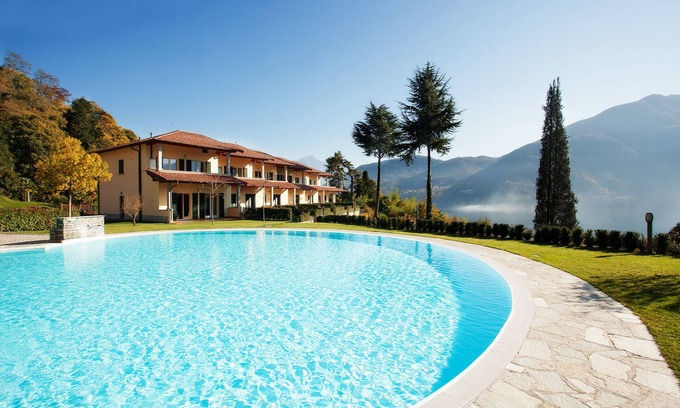 Tremezzo Apartment | Tremezzo residence apartment no 3 with pool and spa by Italian Apartments