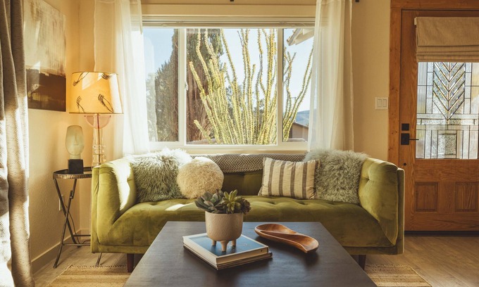 Truth or Consequences House | Tres Ocotillos - Modern Eclectic Casita near Hot Springs in T or C