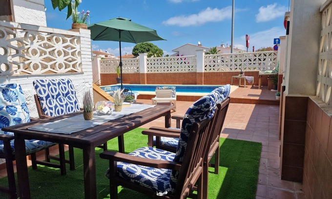 Riumar Ski Chalet | "Trini"@MARISOL: 380m to the beach, private pool, A/C, WiFi, dog beach