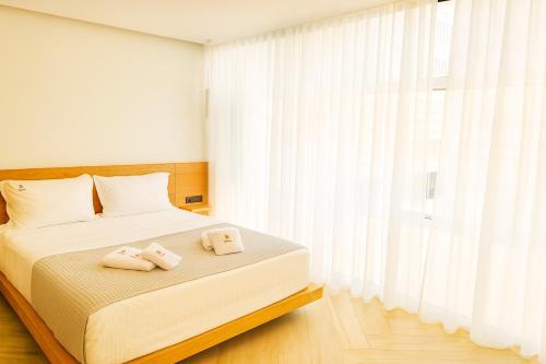 Psirri Apartment | Triple A - Chic & Elegant by the Market - FREE parking!