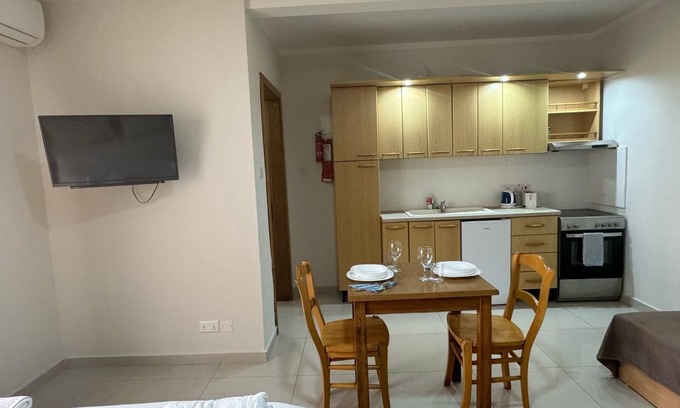Qawra Apartment | Triton