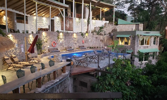 Soufriere Hotel | Tropical Elegance in Soufrière | Spa, Pool, Beach access | Pitons Nature Walks