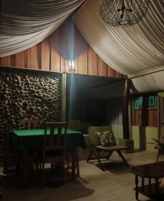 Chachagua Ski Chalet | Tropical Forest Adventure Near Arenal Volcano